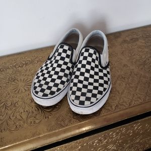 Women checkered vans 9